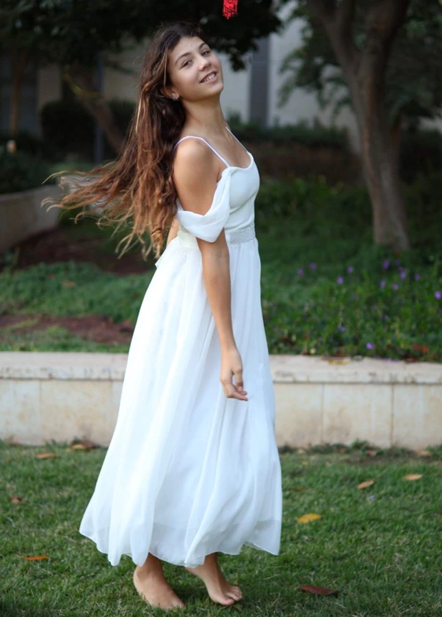 שמלות בת מצווה